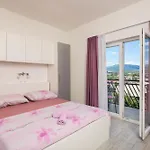 Melody - 2 Rented Together As 1 Unit - Private Heated Pool Apartament