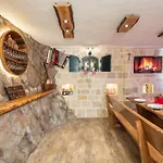Apartament Melody - 2 Rented Together As 1 Unit - Private Heated Pool Podstrana