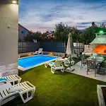 Melody - 2 Rented Together As 1 Unit - Private Heated Pool Apartament