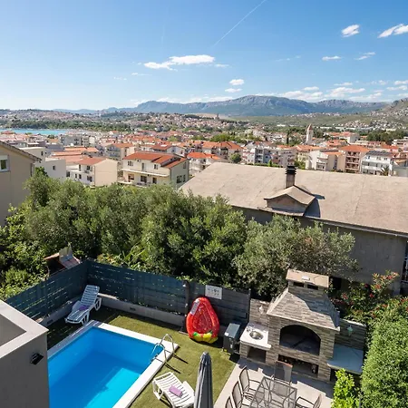 Melody - 2 Rented Together As 1 Unit - Private Heated Pool Podstrana
