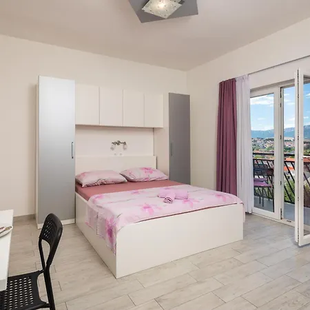 Apartment Melody - 2 Rented Together As 1 Unit - Private Heated Pool