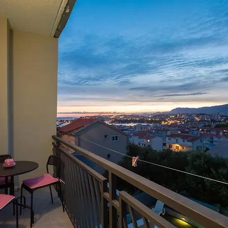Apartment Melody - 2 Rented Together As 1 Unit - Private Heated Pool Podstrana