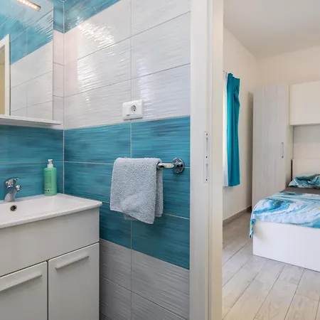 Melody - 2 Rented Together As 1 Unit - Private Heated Pool * Podstrana